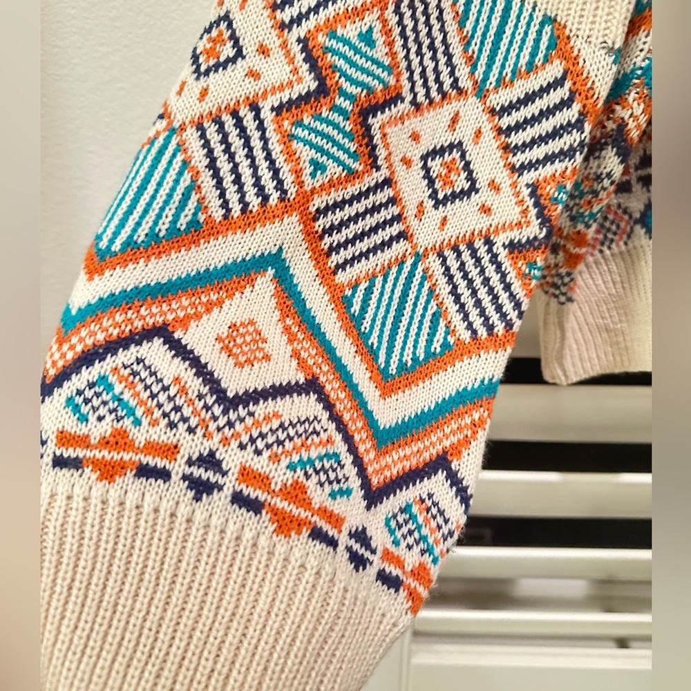 Sweatshirt - Picture 5 of 5